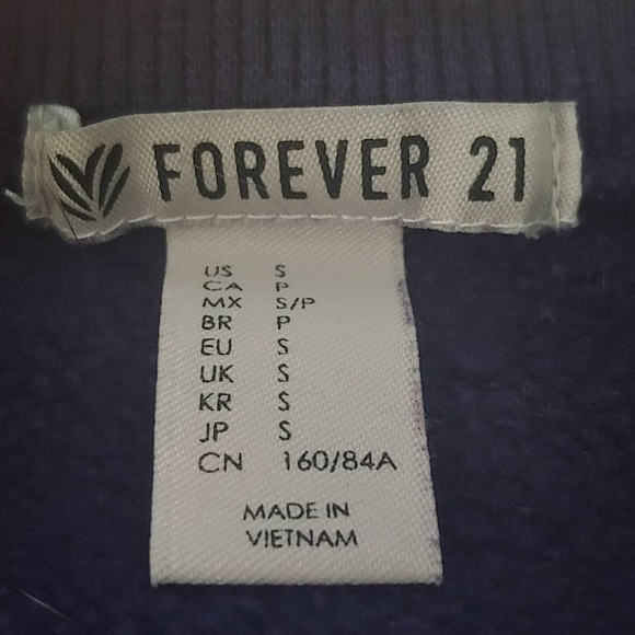 F21 Cropped Crewneck - Picture 3 of 3